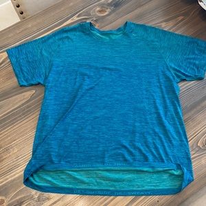 Lululemon t shirt